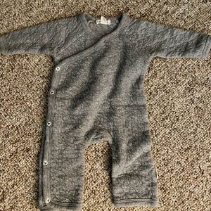 Burts Bees newborn romper. EUC